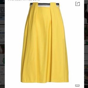 New Vionnet yellow grosgrain pleated skirt
